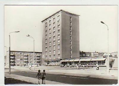 Dessau Neubauten und Kaufhaus Milchbar 1979