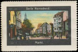 Markt mit Straßenbahn