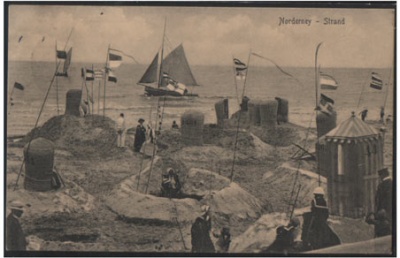 Norderney Strand mit Segelboot 1914